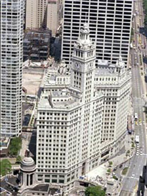 Installation of a Bitumen Roof System for the Wrigley Building